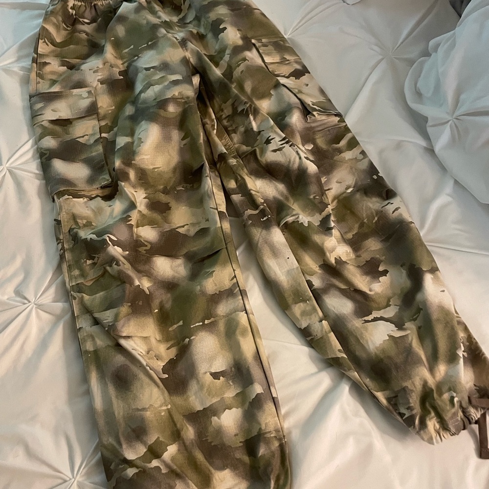 Nike Green and Brown Cargo Pants with Elastic Cuffs